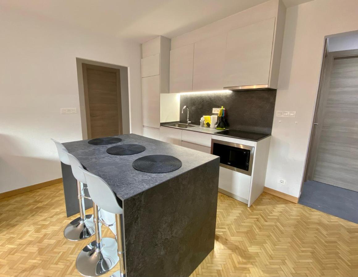 Prober_les Bons Apartment *
